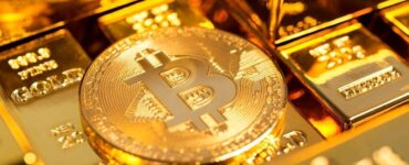 بیت‌کوین در یک‌قدمی تغییر بنیادین / قیمت بیت‌کوین نجومی می‌شود؟