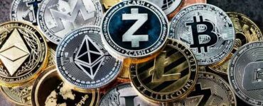 قیمت ارز‌های دیجیتال امروز یکشنبه ۲۳ آذر ۱۴۰۴ / بیت‌کوین و اتریوم در مسیر نزولی محدود