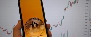 نشانه‌های تغییر فضا در بازار رمزارز؛ افزایش قیمت بیت‌کوین و اتریوم