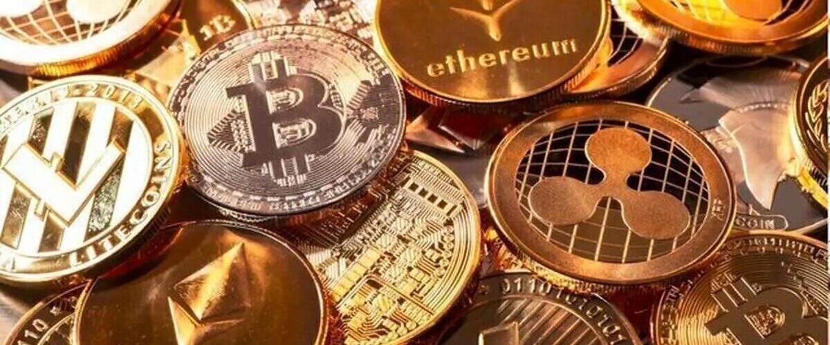 بازار رمزارز‌ها قرمز شد/ افت سنگین بیت‌کوین و اتریوم