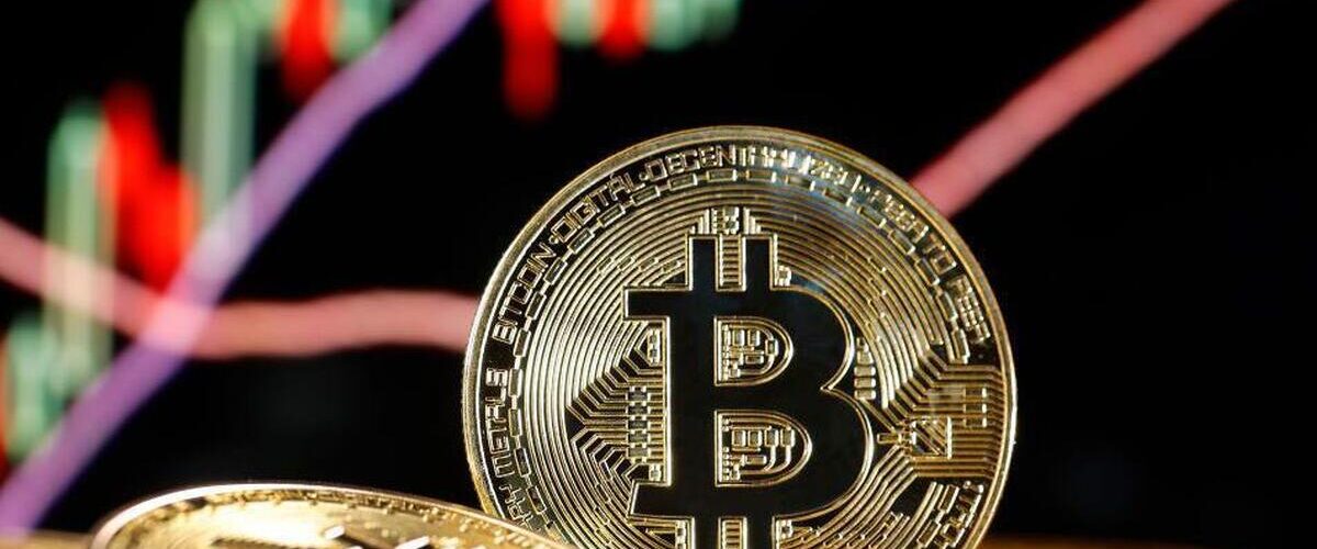 بیت‌کوین در مسیر بدترین عملکرد ماهانه از ۲۰۲۲؛ ریزش ۱۹ درصدی در یکماه