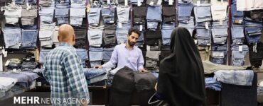 روایتی از بازار پوشاک شب عید؛ قیمت‌ها جلوتر از جیب مردم
