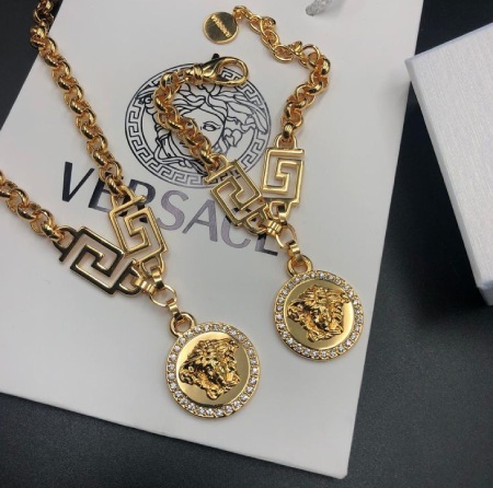 مدل سرویس طلا ورساچه