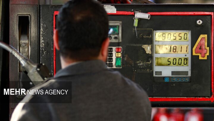 قالیباف: افزایش قیمت بنزین به لیتری ۶۰ هزار تومان صحت ندارد