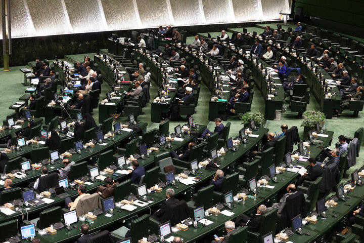 مصوبه مجلس برای خرید ۱۵۰ دستگاه ماشین‌آلات آواربرداری