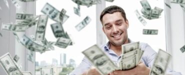 پولدارترین فرد جهان چقدر درآمد دارد و چند دلار پول دارد؟