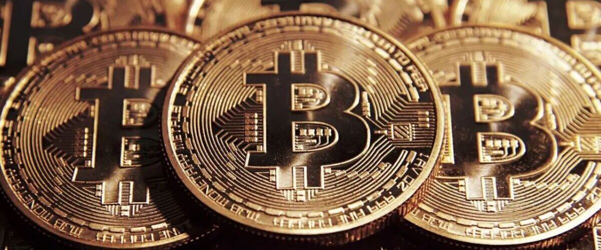 پیش‌بینی قیمت بیت کوین و اتریوم توسط بانک «استاندارد چارترد»