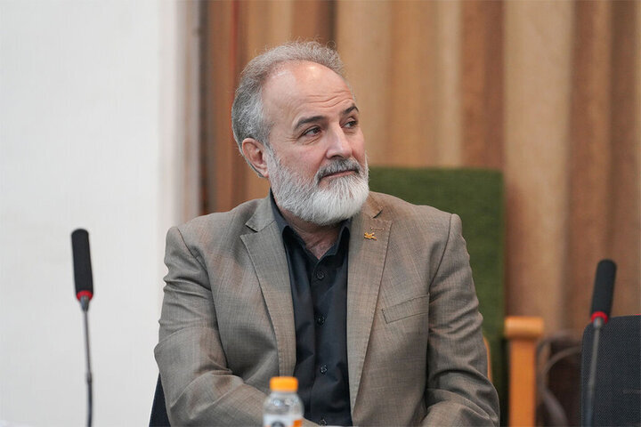 چراغ کانون پرورش فکری چگونه روشن مانده است؟ چراغ تئاتر کانون پرورش فکری کودکان و نوجوانان چگونه روشن مانده است؟