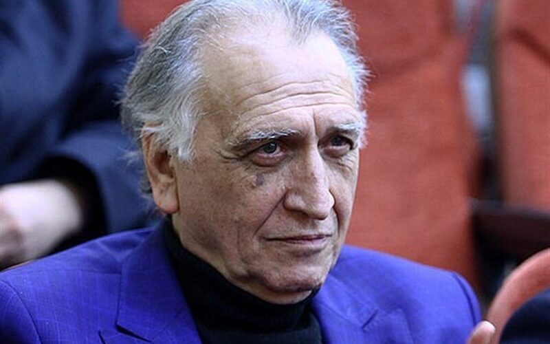 احمد نجفی: چرا برخی که زمانی در مرکز توجه بودند، حالا سکوت کرده‌اند؟