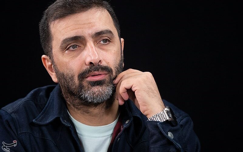 امین زندگانی: پایتان خاک ما را لمس نمی‌کند جز برای فرار