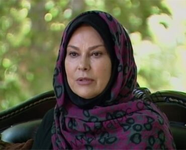 مهرانه مهینترابی مجری یک برنامه درباره ایران شد مهرانه مهینترابی مجری یک برنامه درباره ایران شد