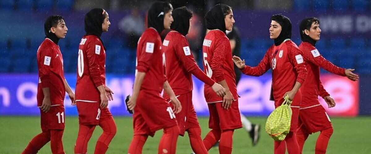 احتمال بازگشت دو دختر فوتبالیست پناهنده به کشور