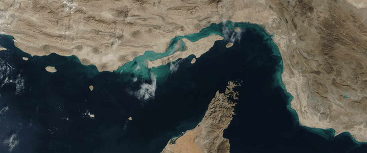 ادعای رویترز درباره تنگه هرمز/ تهران در ازای آتش‌بس موقت آن را باز نمی‌کند