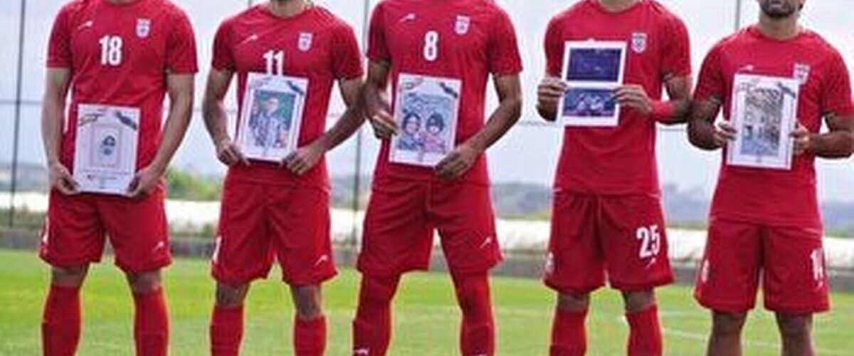 اشک‌های دروازه بان تیم ملی قبل از بازی با کاستاریکا+ عکس