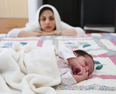 افسردگی پس از زایمان؛ بیماری قابل درمان یا تهدیدی برای مادر و نوزاد؟