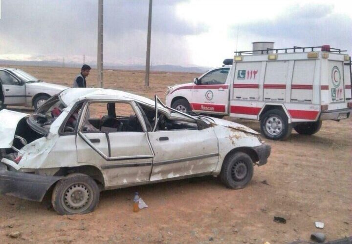 انحراف پراید در محور دامغان به دیباج؛ ۲ مصدوم راهی بیمارستان شدند