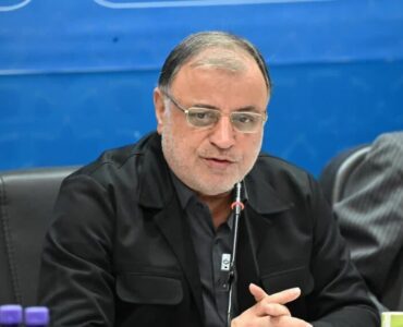 ایستادگی ۵۴ شبه مردم، نماد وفاداری به انقلاب است