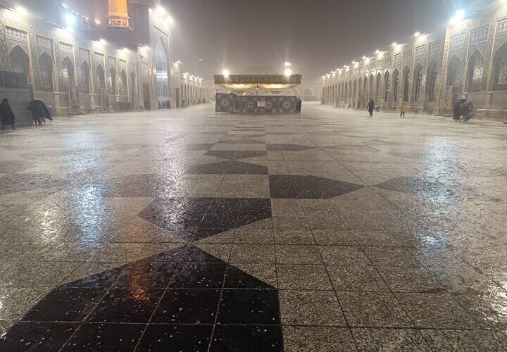 بارش تگرگ در حرم امام رضا(ع)