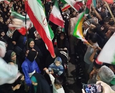 تجدید عهد مردم کردکوی در شب‌های همبستگی