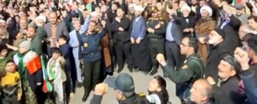تجمع مردمی خوی در موج پنجاه و ششم به عطر رضوی معطر شد تجمع مردمی خوی در موج پنجاه و ششم به عطر رضوی معطر شد