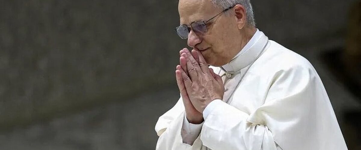 ترامپ: از پاپ متنفرم!