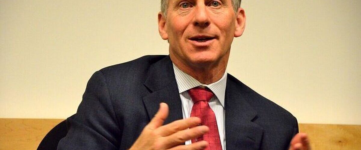 توصیه جنجالی مقام آمریکایی به ترامپ / ریچارد هاس نتیجه جنگ را فاش کرد