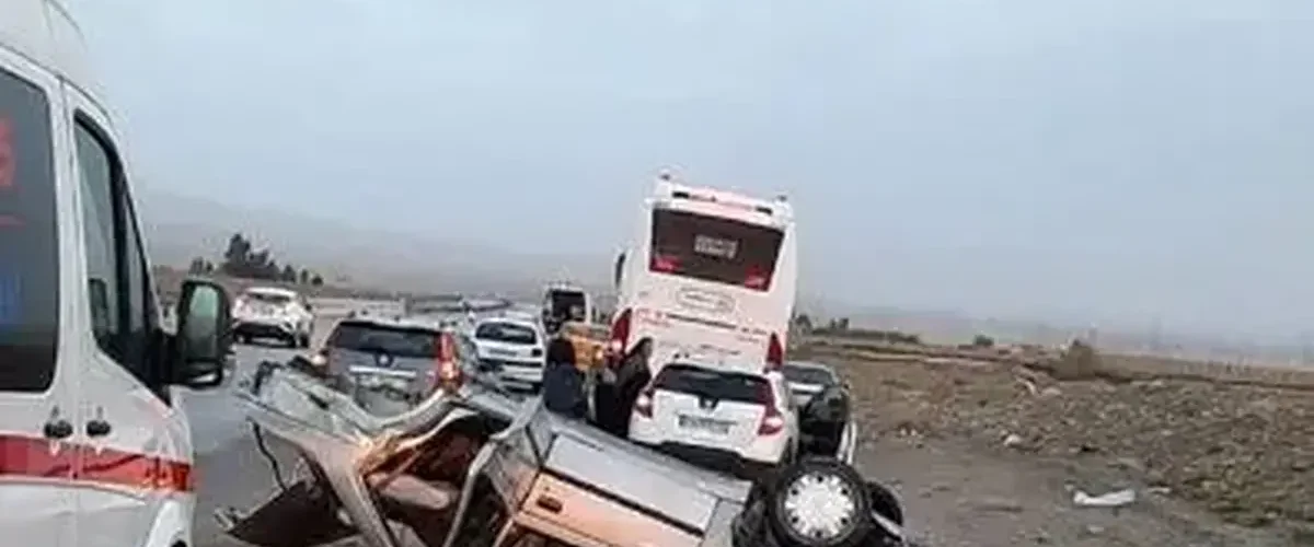 جزئیات حادثه مرگبار در قزوین/ واژگونی ماکسیما جان راننده سهل‌انگارش را گرفت