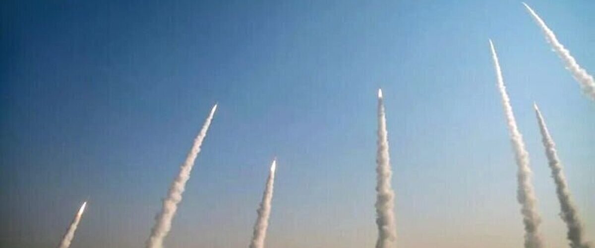 حملات موشکی صبحگاهی ایران و حزب الله به اراضی اشغالی/ آژیر خطر در حیفا به صدا در آمد