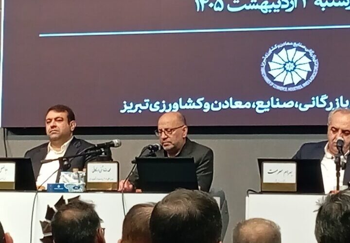 دشتی اردکانی: تدوین بسته حمایتی جدید برای بنگاه‌های اقتصادی