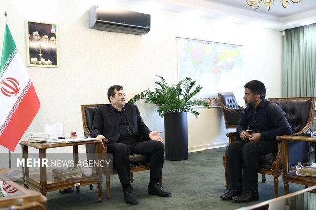 دیدار روسای فدراسیون‌های کشتی و زورخانه‌ای و پهلوانی با وزیر ورزش 