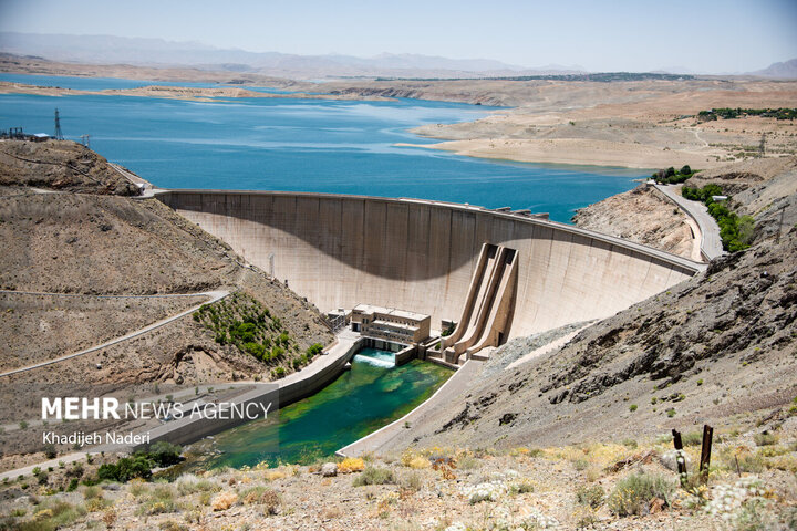 ذخیره سد زاینده‌رود به ۳۶۰ میلیون متر مکعب رسید