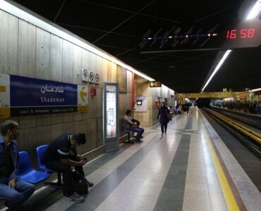 رفع مشکل ازدحام مسافران در ایستگاه مترو شادمان