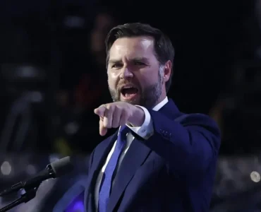 سفر ونس به پاکستان به تعویق افتاد/ ماجرا چیست؟