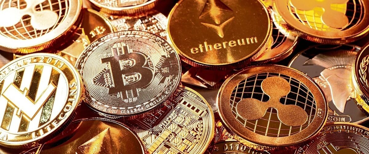 سقوط عجیب بیت کوین امروز سه شنبه ۱۷ فروردین/ نوسانات بازار ارز دیجیتال ادامه دارد؟