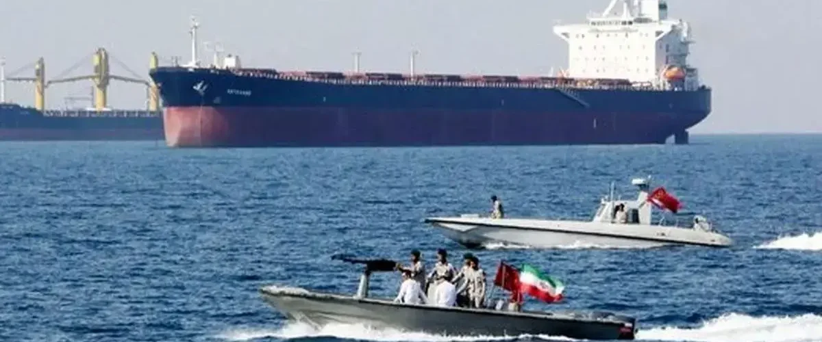 سومین درگیری در تنگه هرمز در ساعات گذشته/ احتمال بسته شدن دوباره تنگه هرمز وجود دارد؟