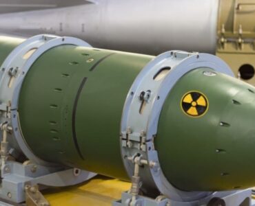 لحظه مخوف انفجار بمب اتم در دریا / این تصویر وحشتناک است! + عکس