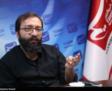 مستندی از "روزنگار" جنگ رمضان درحال ساخت/نیاز به واحدتبلیغات جنگ داریم