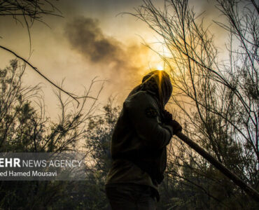 مهار آتش‌سوزی اراضی ملی روستای اوز نور با چهار ساعت تلاش