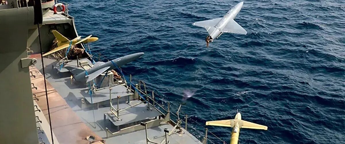 ناو جورج بوش به نزدیکی دریای عرب رسید/ ناو هواپیمابر بوش جایگزین فورد می‌شود