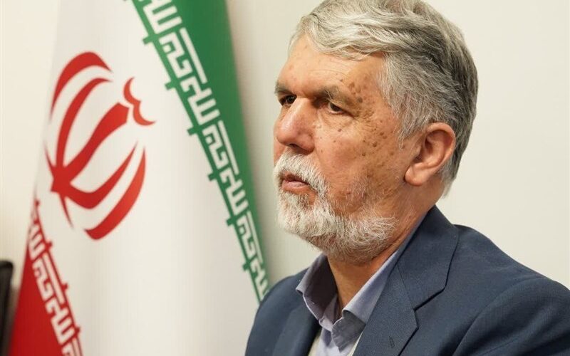 وزیر فرهنگ: مدرسه میناب، داغی بر دل ایرانیان و آزادگان جهان است