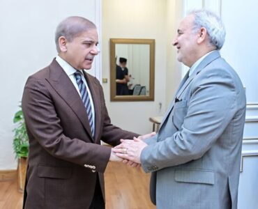 پشت‌پرده دیدار امروز در اسلام‌آباد/ گفت‌وگوی سفیر ایران با شهباز شریف فاش شد