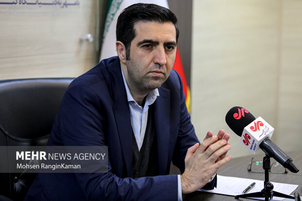 آجرلو: سفر قالیباف به قطر برای آزادسازی اموال ایران موفقیت‌آمیز بود