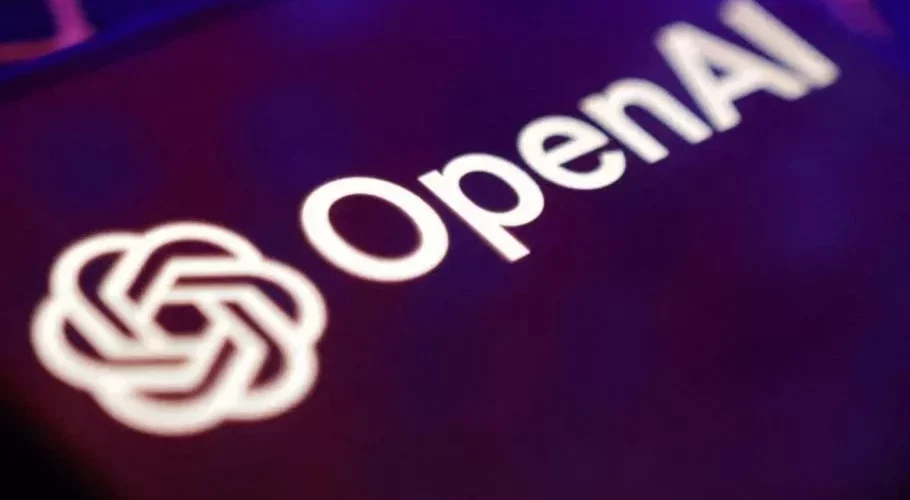 بلومبرگ: OpenAI احتمالاً به‌خاطر ادغام ناموفق ChatGPT و Apple Intelligence از اپل شکایت می‌کند