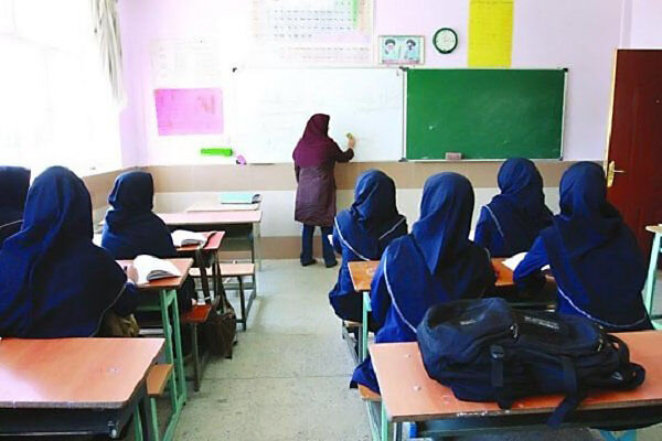 زنگی به رنگ آرامش؛ معلمی فقط درس دادن نیست!