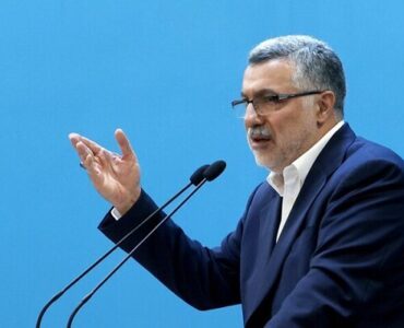 قدردانی وزیر بهداشت از کارکنان نظام سلامت
