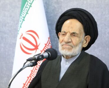 آیت الله عبادی: دشمن به دنبال گسترش بیقانونی و هرجومرج در کشور است آیت الله عبادی: دشمن به دنبال گسترش بیقانونی و هرجومرج در کشور است