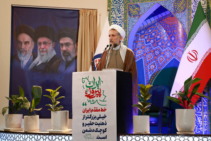 امام جمعه قزوین: ملت ایران مطالبه‌گرانه در صحنه می‌ماند