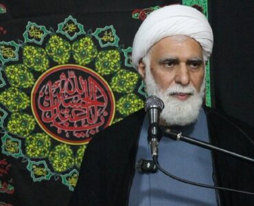 امام جمعه کیش: هشدار درباره استحاله فرهنگی و سیاسی درس بزرگ عاشورا است