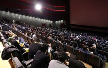 امید به بهبود وضعیت سینماهای اصفهان با رفع تدریجی سایه جنگ/سه شنبهها بلیت سینما نیمبها است امید به بهبود وضعیت سینماهای اصفهان با رفع تدریجی سایه جنگ/سه شنبهها بلیت سینما نیمبها است