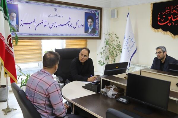 ببینید | برگزاری جلسه ملاقات مردمی با مدیرکل راه و شهرسازی
استان البرز